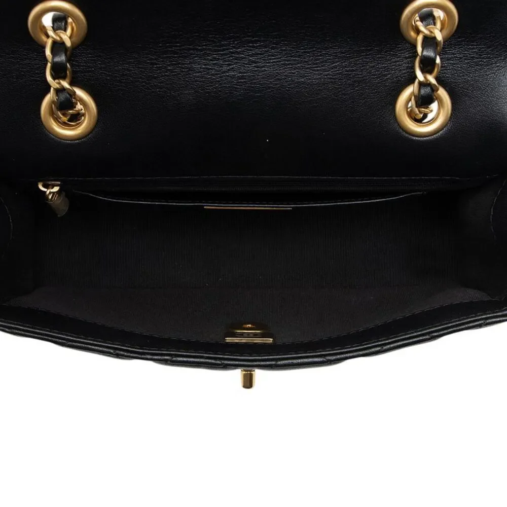 CHANEL interlocking cc